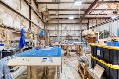 This offering consists of two adjacent warehouse buildings, each - photo 43