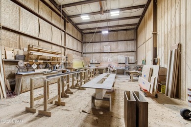 This offering consists of two adjacent warehouse buildings, each - photo 44