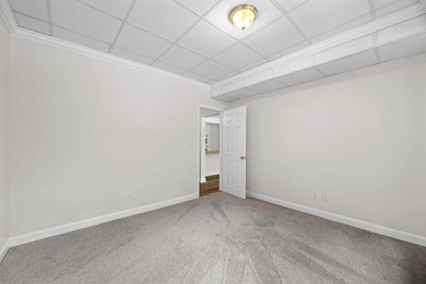 Beautiful, spacious home offering comfort, flexibility and - photo 47