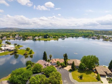 Beautiful Lakefront Living with 150 Feet of Waterfront and Views - photo 4