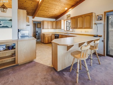 Breathtaking panoramic views of the Pacific Ocean, Alsea Bay - photo 8