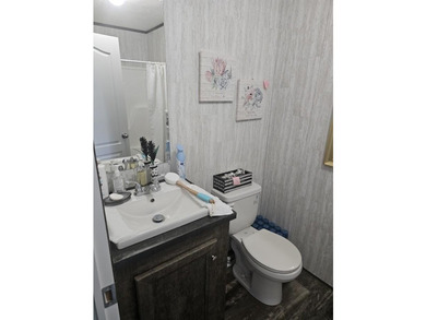 This home is in like new condition in the Sunfish Village mobile - photo 10