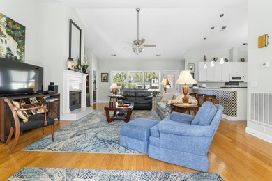 Welcome to this beautiful custom-built home that has been - photo 12