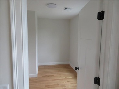 Recently completed new quality built and designed colonial home - photo 15