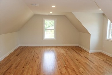 Recently completed new quality built and designed colonial home - photo 17
