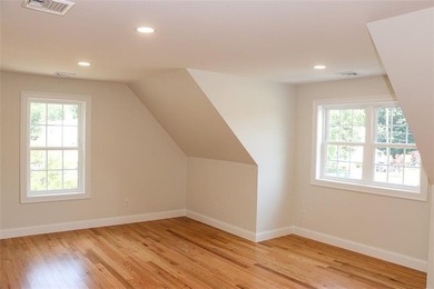 Recently completed new quality built and designed colonial home - photo 18