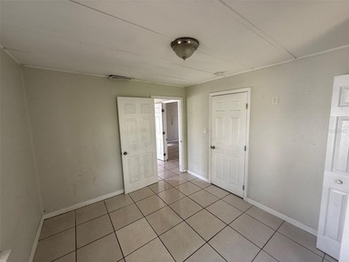 Short Sale. Short Sale - Subject to lender and/or investor - photo 22