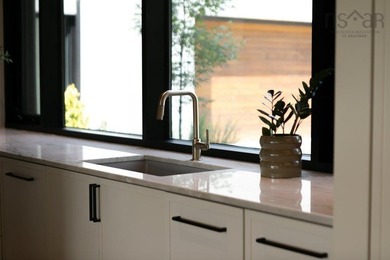 Where Grand Lake meets grand living: Terrace House. This - photo 23