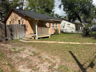 Short Sale. Short Sale - Subject to lender and/or investor - photo 23