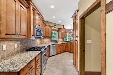 *MOVE-IN READY! Experience lake living at its BEST on Barren - photo 4