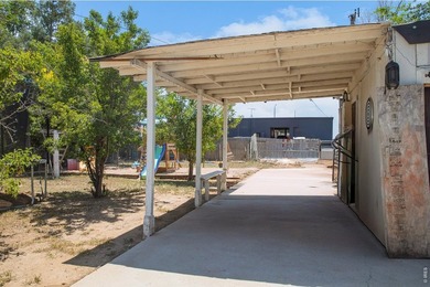 Great starter home or investment opportunity with tons of - photo 10