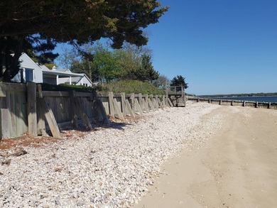 This waterfront is classic Shelter Island. Set on more than half - photo 3