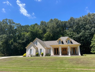 (private lake, pond, coastal) Home For Sale in Natchez Mississippi