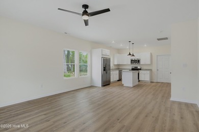 Beautiful newly built 2-bedroom, 2-bath home located in the - photo 3