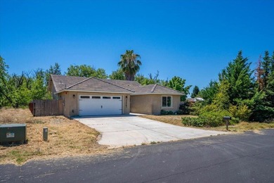 Built in 2021, this beautifully appointed home offers the - photo 4