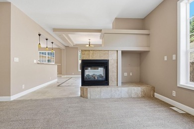 Gorgeous custom farmhouse situated on 5 acres, offering 3 - photo 8