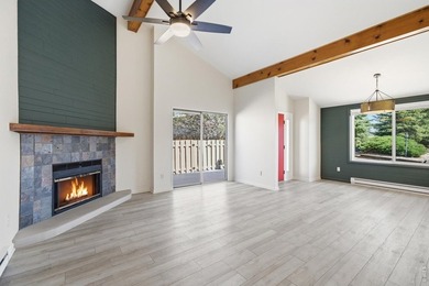 Here is the classic Estes Park wish list: Mountain views. A cozy - photo 1
