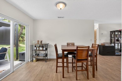 Welcome home to this beautifully updated 3 bedroom 2 bathroom - photo 11