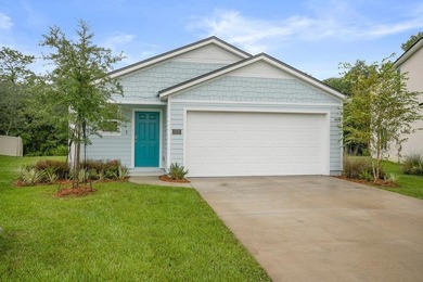 Move in ready! This home is freshly painted & ready for your - photo 1