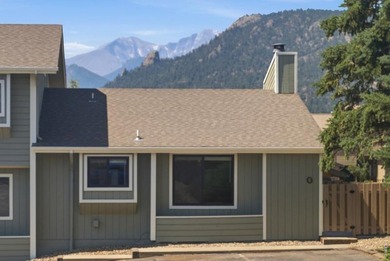 Here is the classic Estes Park wish list: Mountain views. A cozy - photo 3