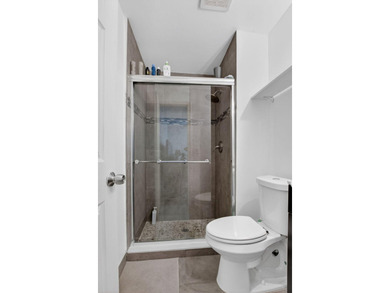 Welcome home to this beautifully updated 3 bedroom 2 bathroom - photo 14