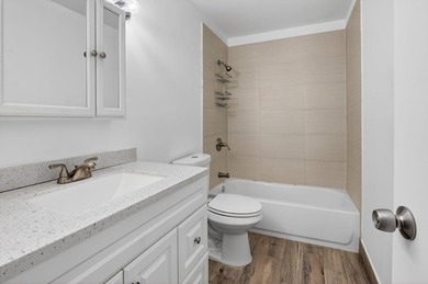 Welcome home to this beautifully updated 3 bedroom 2 bathroom - photo 18