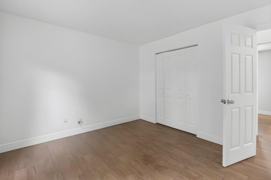 Welcome home to this beautifully updated 3 bedroom 2 bathroom - photo 20