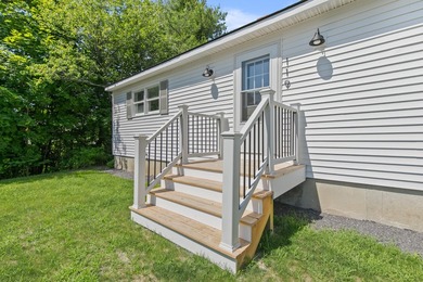 This beautifully renovated single-family home is move-in ready - photo 4