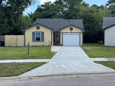 Welcome to your spacious 3 bedroom, 2 bath, one car garage home - photo 36