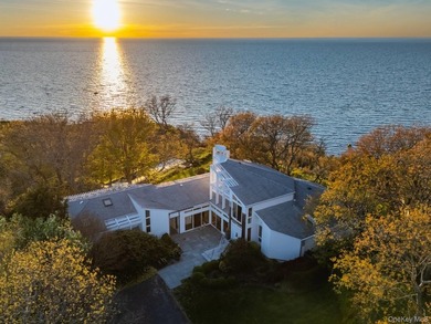 SOUND FRONT RETREAT - Designed in 1986 by architect Sanford - photo 7