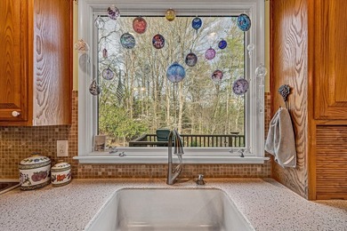 Welcome to your Smith Mountain Lake retreat! Tucked away in a - photo 14