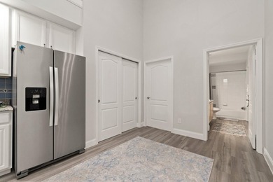 Beautiful Townhome in Harbour Isles section of Lake Charles. CBS - photo 15