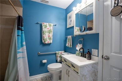 Beautifully maintained 4-bedroom, 2-bath pool home in the - photo 18