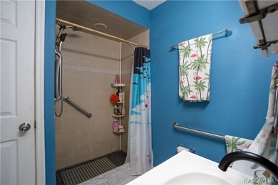 Beautifully maintained 4-bedroom, 2-bath pool home in the - photo 19