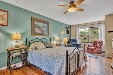 Welcome to your Smith Mountain Lake retreat! Tucked away in a - photo 19