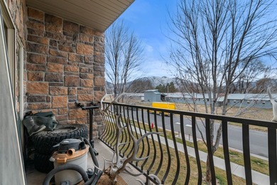 **BACK ON THE MARKET - BUYER'S FINANCING FAILED - HUGE PRICE - photo 19