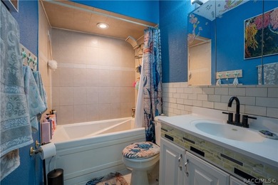 Beautifully maintained 4-bedroom, 2-bath pool home in the - photo 20