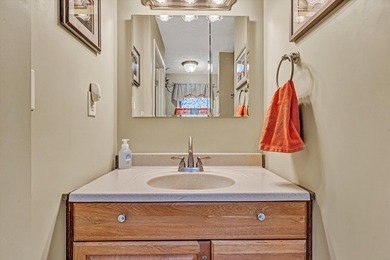 Welcome to your Smith Mountain Lake retreat! Tucked away in a - photo 20
