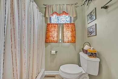 Welcome to your Smith Mountain Lake retreat! Tucked away in a - photo 21