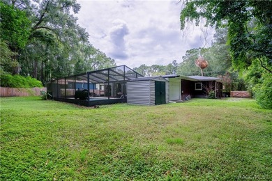 Beautifully maintained 4-bedroom, 2-bath pool home in the - photo 23