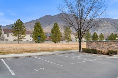 **BACK ON THE MARKET - BUYER'S FINANCING FAILED - HUGE PRICE - photo 23