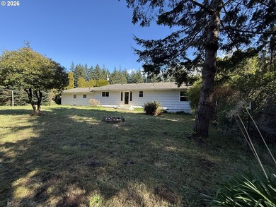 END OF ROAD PRIVACY!! Charming 3 bedroom 1 1/2 bath home located - photo 24