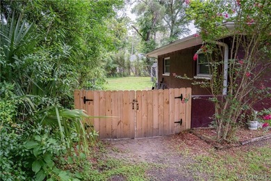 Beautifully maintained 4-bedroom, 2-bath pool home in the - photo 25