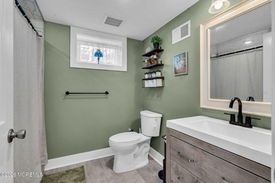Welcome to this move-in ready waterfront retreat in the - photo 27