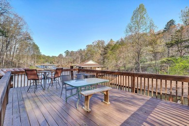Welcome to your Smith Mountain Lake retreat! Tucked away in a - photo 40
