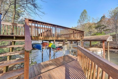 Welcome to your Smith Mountain Lake retreat! Tucked away in a - photo 42