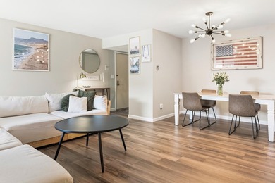 Welcome home to this beautifully updated 2-bed, 2-bath condo - photo 4