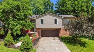 Move right into this beautifully updated 4-bedroom, 2.5-bath - photo 48