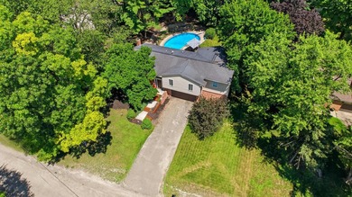 Move right into this beautifully updated 4-bedroom, 2.5-bath - photo 49
