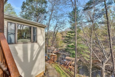 Welcome to your Smith Mountain Lake retreat! Tucked away in a - photo 49